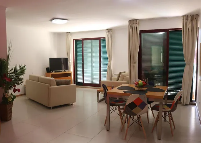 Garajau Terrace Orchids Caniço